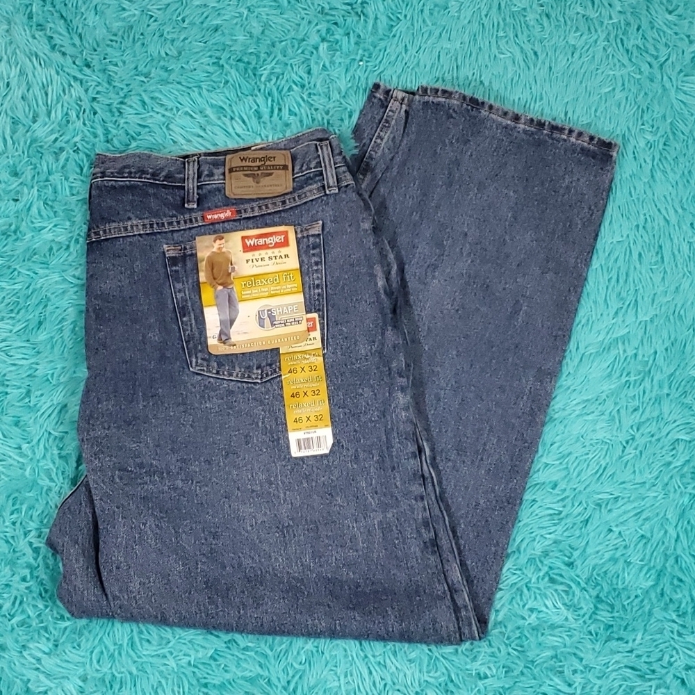 Wrangler NWT Relaxed Fit